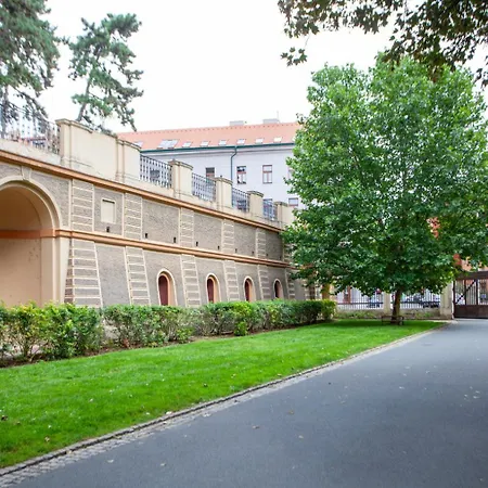 Appartamento Blueground Vrsovice Private Terrace Equipped Prg-4 *